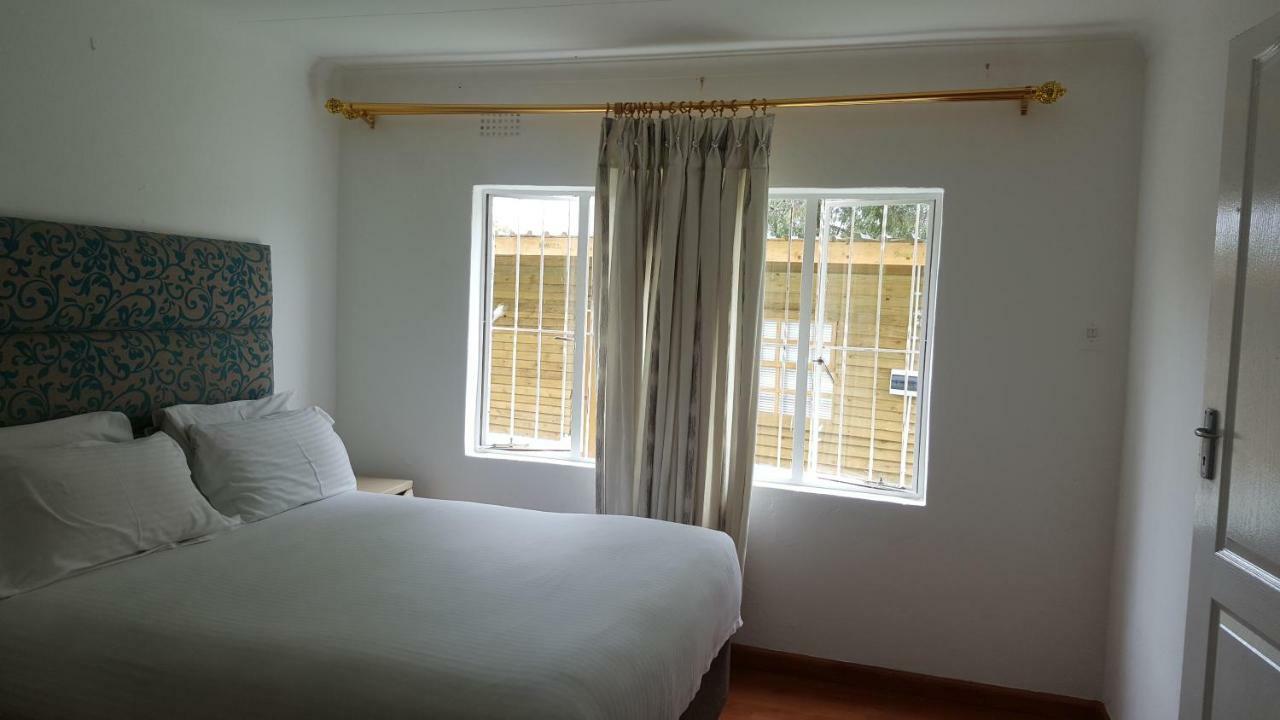 Simbasun Cottages Midrand Exterior foto